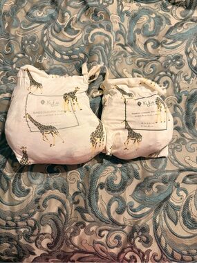 Kyte BABY Cream and Yellow Giraffe Bamboo Nursery Set